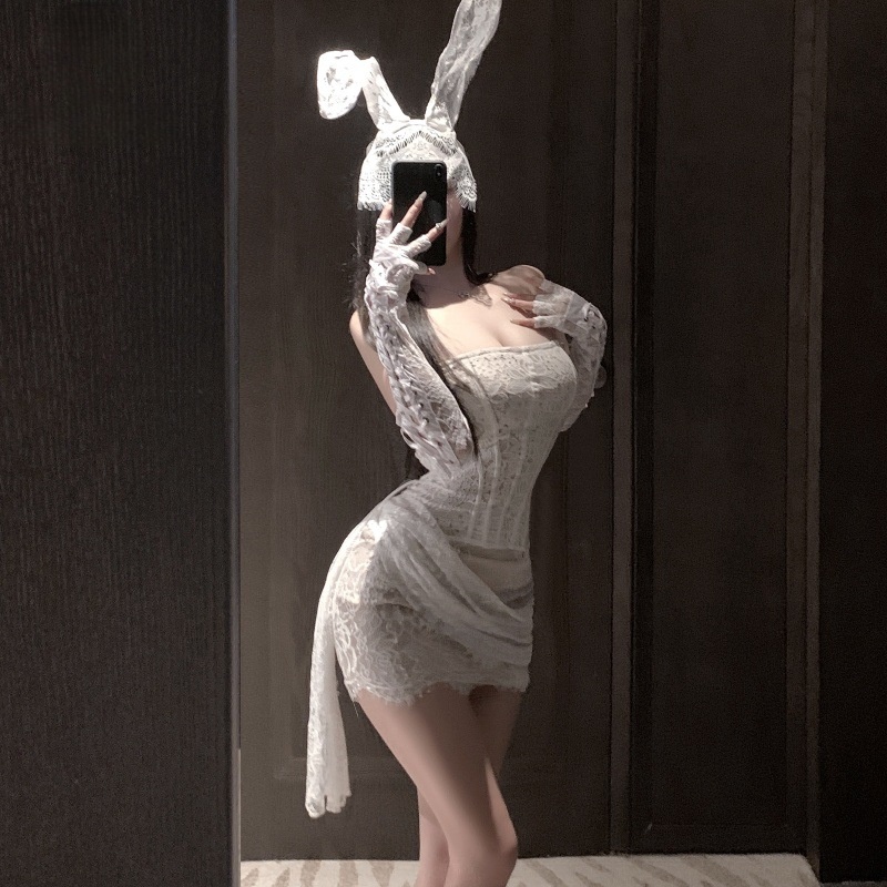 Woman In Bag - The New Style of Pure Desire