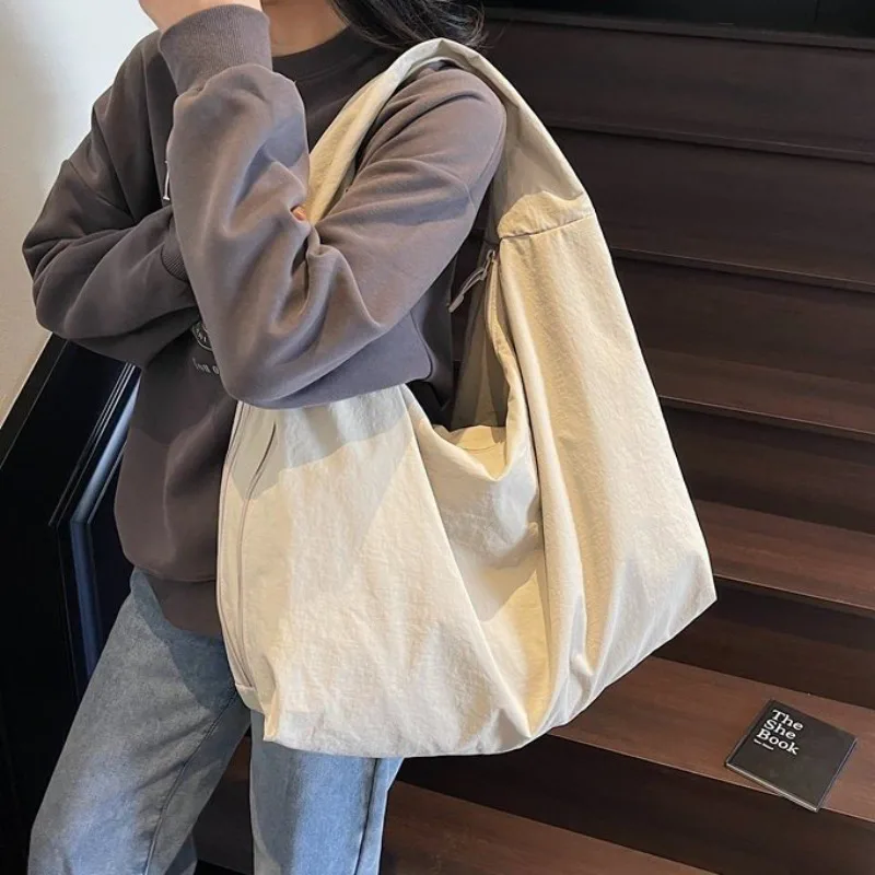 Premium Messenger Bag For Wome - Women Bags Premium Brands recensione e prezzo