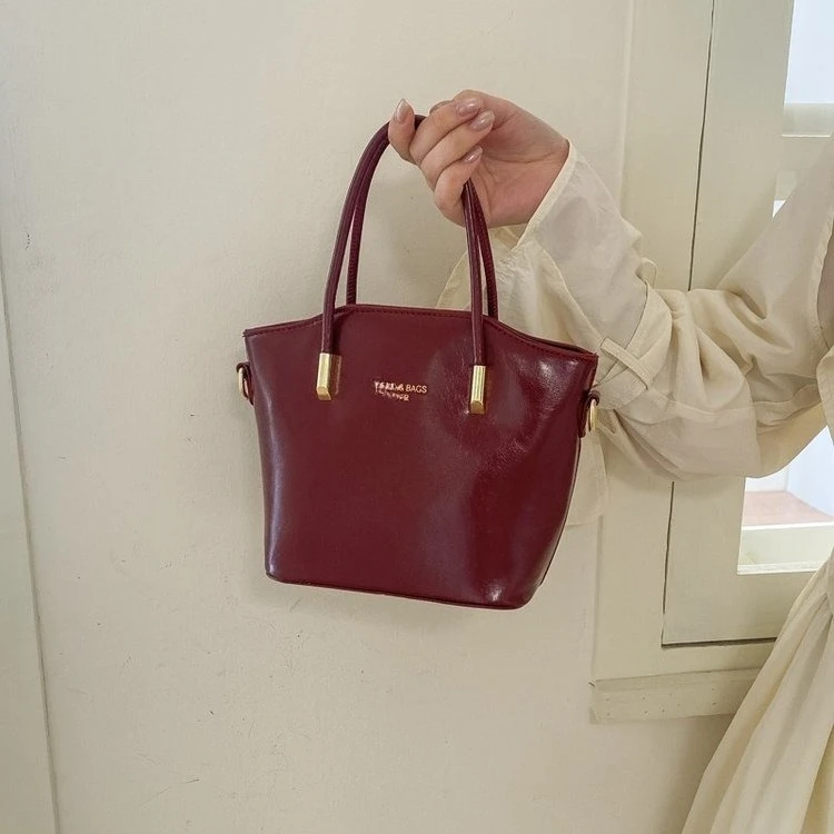  New Red Bag Women's Super Hot - Women'S Bags New Look recensione e prezzo