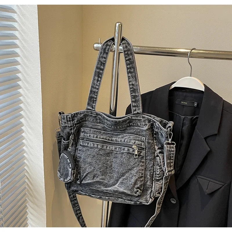 Cowboy Zipper 2024 New Product - Women'S Bags New Look recensione e prezzo