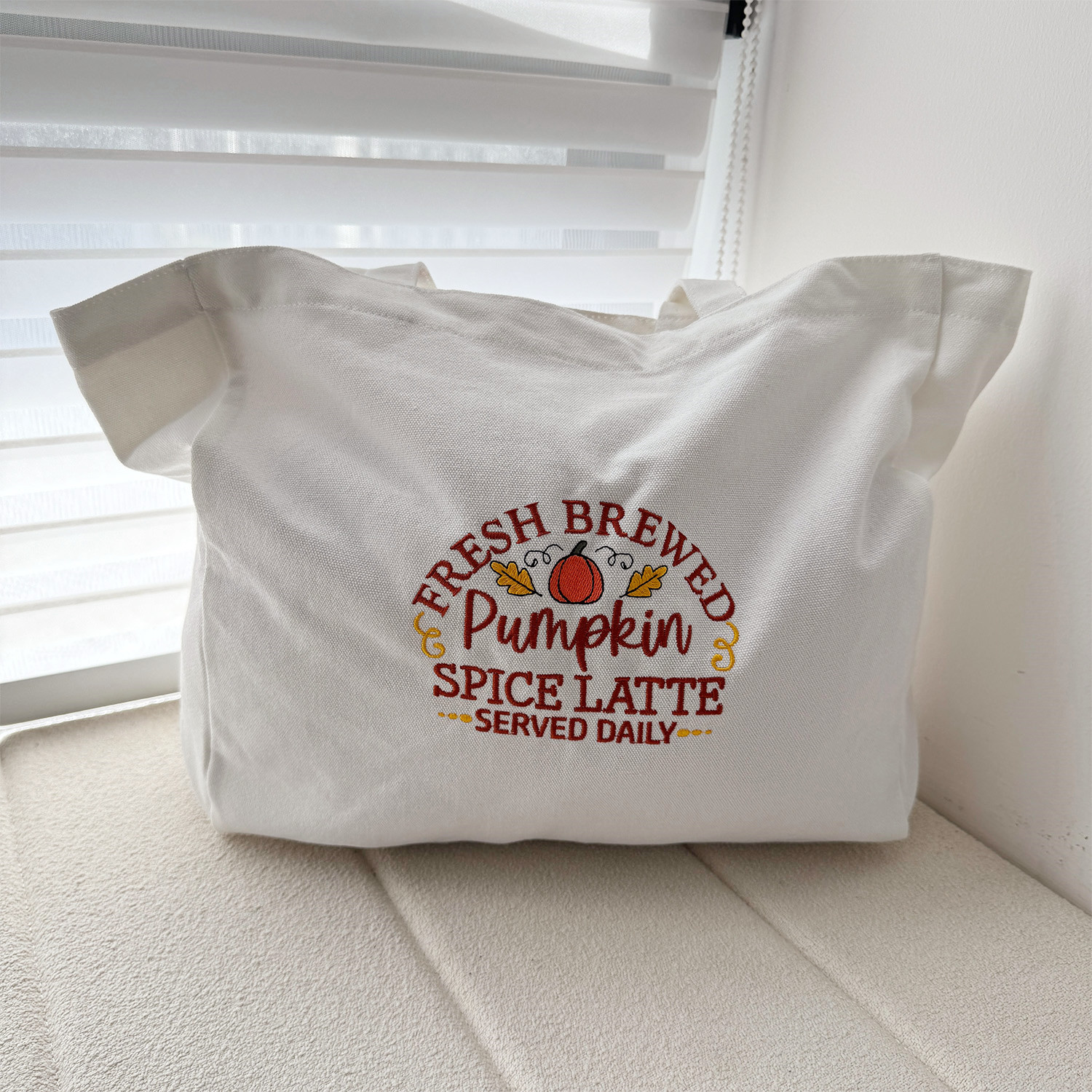 Pumpkin Spiced Latte Embroider - Women Bags Ck recensione e prezzo