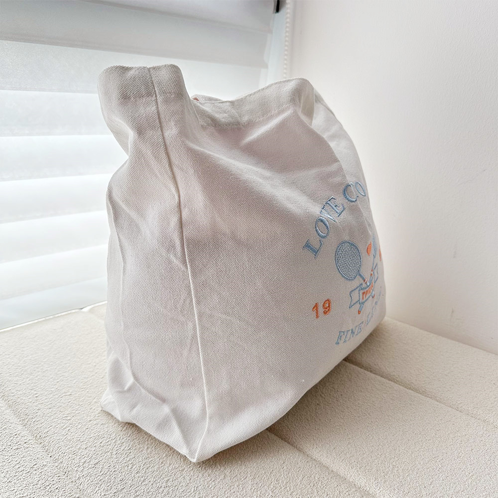 Love on Tour 1994 Embroidered  - Women Bags Ck recensione e prezzo